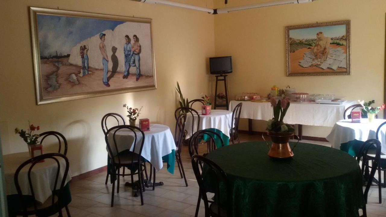 Hotel Le Vigne Contigliano エクステリア 写真
